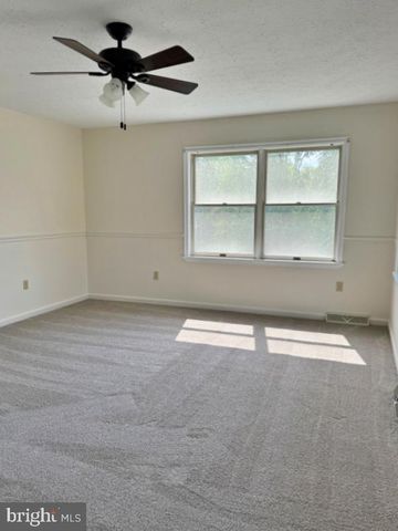 28 JEAN LO WAY, York, PA 17406