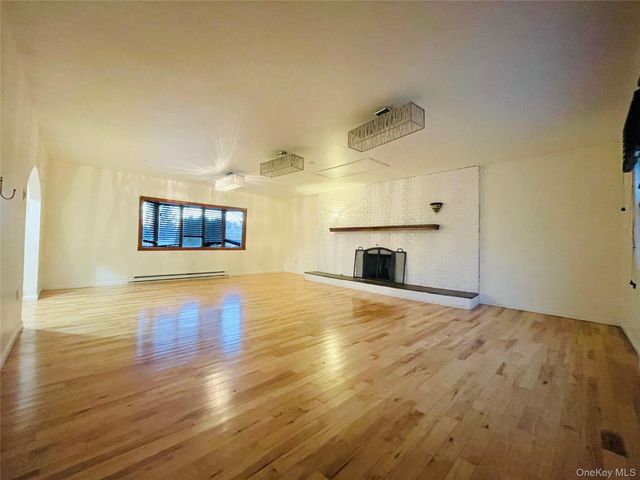 362 Avondale Drive, Shirley, NY 11967