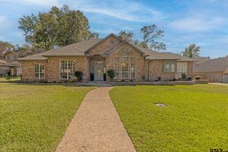 716 Chimney Rock Dr, Tyler, TX 75703