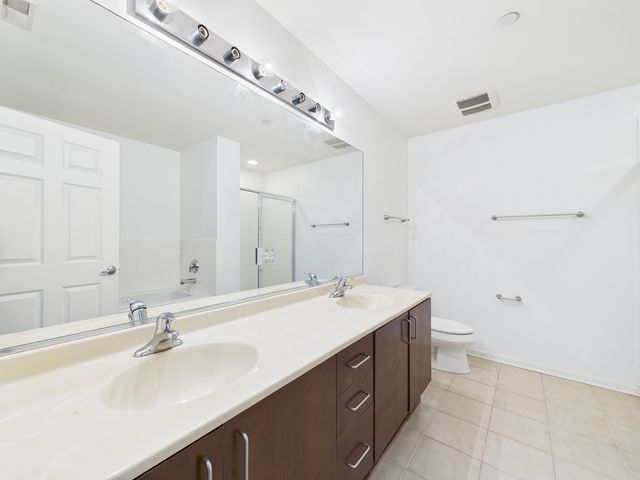 5100 W 96th Street 204, Oak Lawn, IL 60453