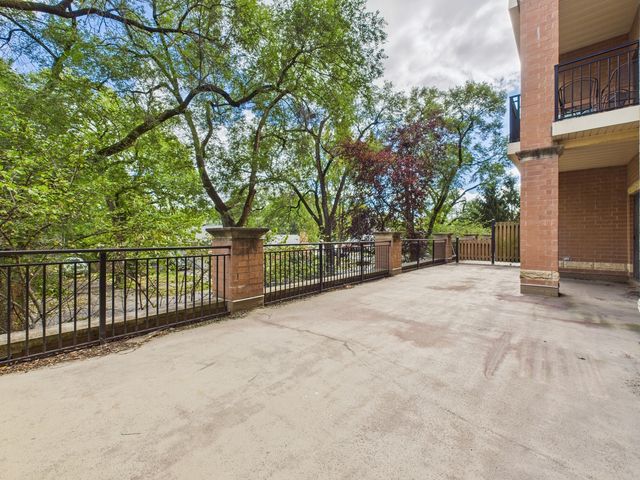 5100 W 96th Street 204, Oak Lawn, IL 60453