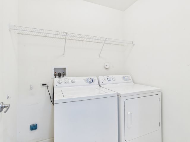 5100 W 96th Street 204, Oak Lawn, IL 60453