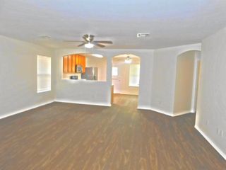 109 Mood Lake DR, Kyle, TX 78640