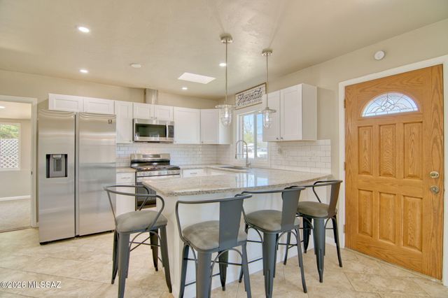 2613 N Calle De Romy, Tucson, AZ 85712