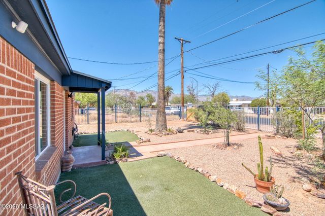 2613 N Calle De Romy, Tucson, AZ 85712