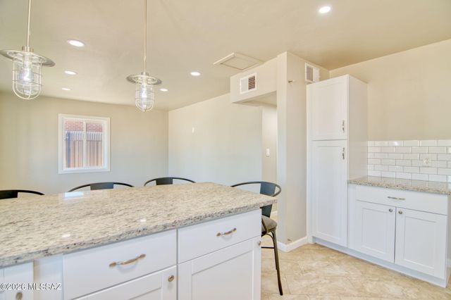 2613 N Calle De Romy, Tucson, AZ 85712