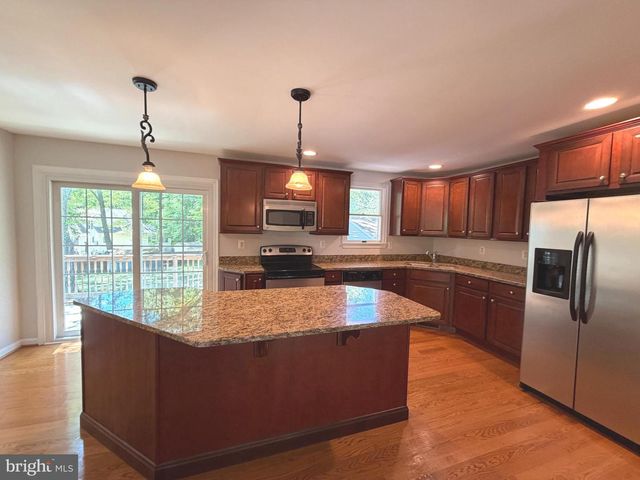 2711 MORAN DR, Waldorf, MD 20601