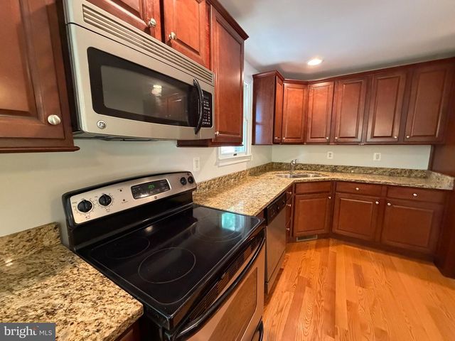 2711 MORAN DR, Waldorf, MD 20601