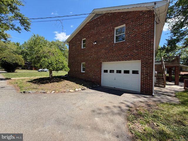 2711 MORAN DR, Waldorf, MD 20601