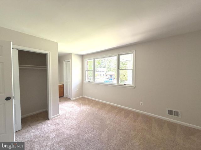 2711 MORAN DR, Waldorf, MD 20601
