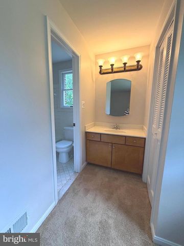 2711 MORAN DR, Waldorf, MD 20601