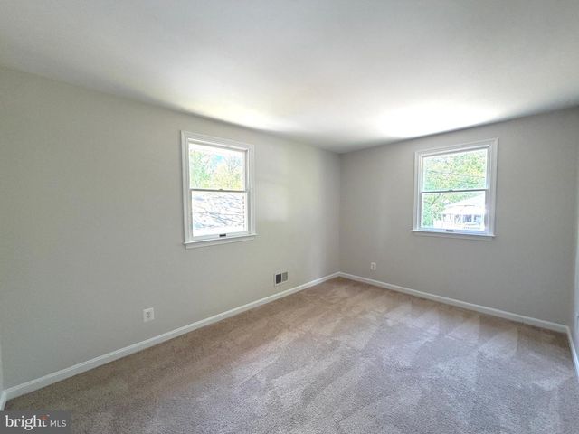 2711 MORAN DR, Waldorf, MD 20601