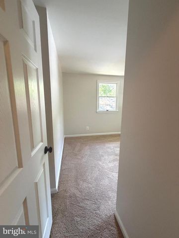 2711 MORAN DR, Waldorf, MD 20601