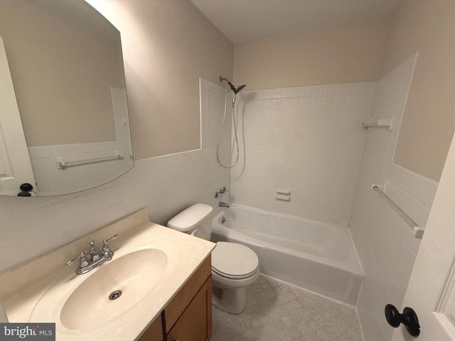 2711 MORAN DR, Waldorf, MD 20601