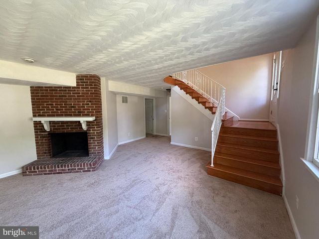 2711 MORAN DR, Waldorf, MD 20601