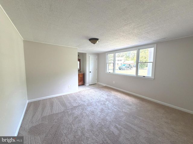 2711 MORAN DR, Waldorf, MD 20601