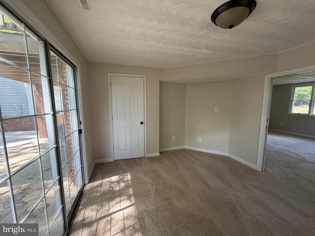 2711 MORAN DR, Waldorf, MD 20601