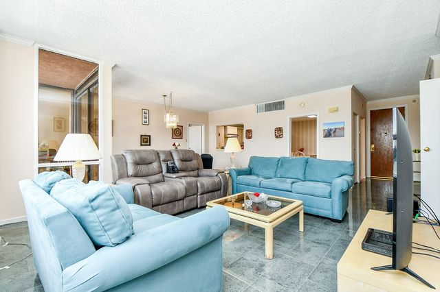 5150 Hidalgo Street 1305, Houston, TX 77056