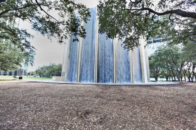 5150 Hidalgo Street 1305, Houston, TX 77056