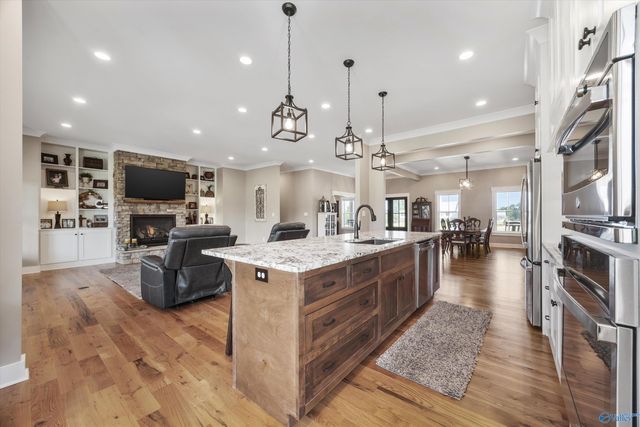 23784 Old Homeplace Way, Athens, AL 35613