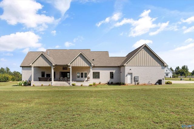 23784 Old Homeplace Way, Athens, AL 35613