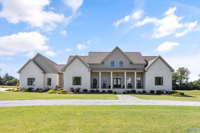 23784 Old Homeplace Way, Athens, AL 35613