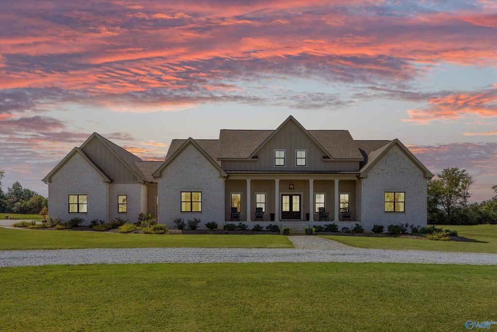 23784 Old Homeplace Way, Athens, AL 35613