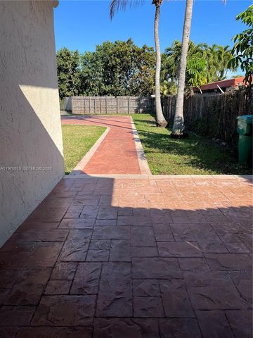 158 SW 96th Ct 158, Miami, FL 33174