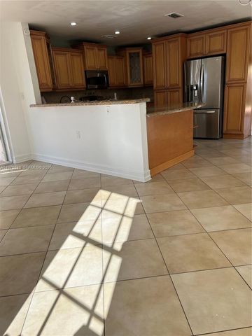 158 SW 96th Ct 158, Miami, FL 33174