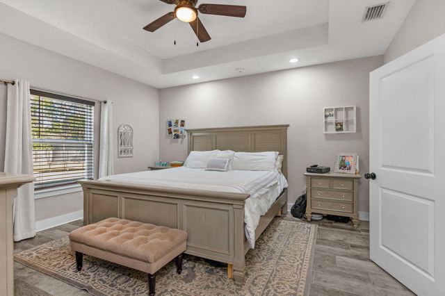 8914 Timber Lane, Navarre, FL 32566