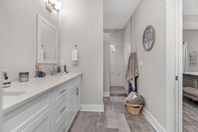 8914 Timber Lane, Navarre, FL 32566