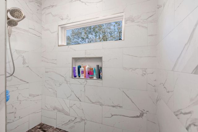 8914 Timber Lane, Navarre, FL 32566