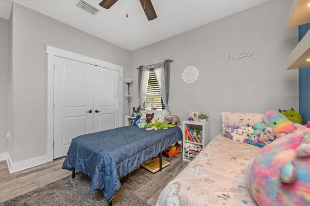 8914 Timber Lane, Navarre, FL 32566