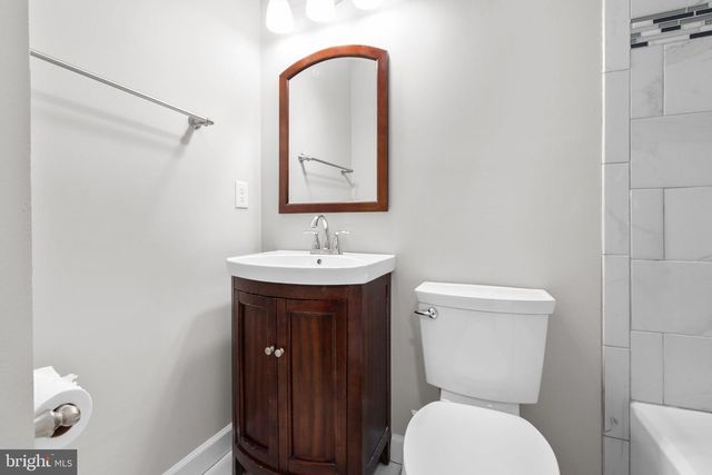 433 ALBANY ST, Fredericksburg, VA 22407