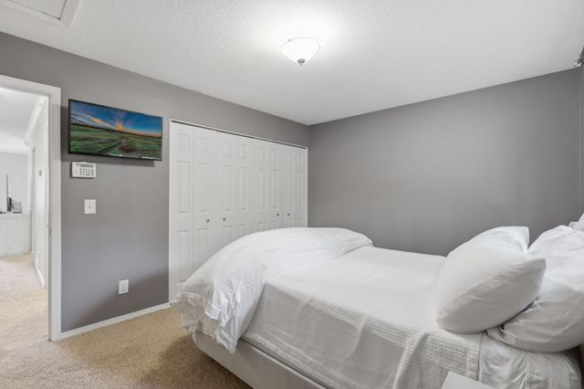 11852 99th Avenue N, Maple Grove, MN 55369