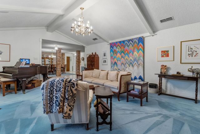 305 Wayne Avenue, Lubbock, TX 79416