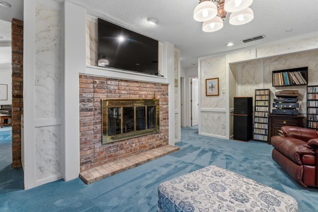 305 Wayne Avenue, Lubbock, TX 79416