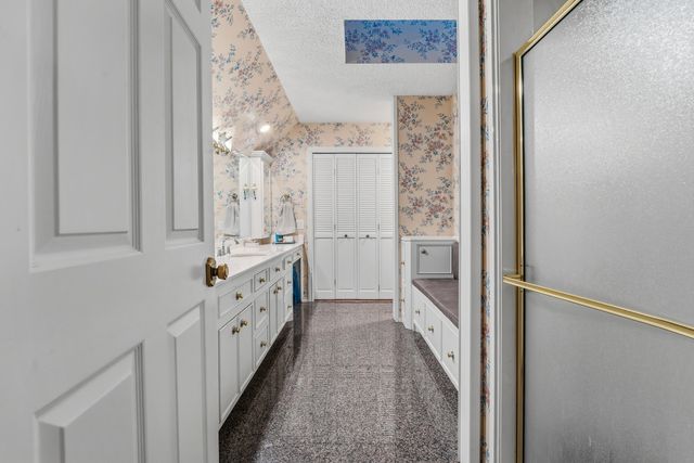 305 Wayne Avenue, Lubbock, TX 79416