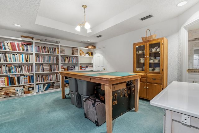 305 Wayne Avenue, Lubbock, TX 79416