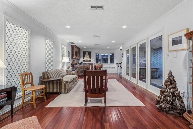 305 Wayne Avenue, Lubbock, TX 79416