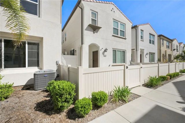 1692 W Trapezoid, Anaheim, CA 92802