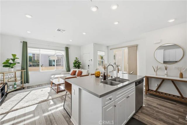 1692 W Trapezoid, Anaheim, CA 92802