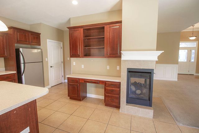 5305 CHAMOIS DR, Columbia, MO 65203