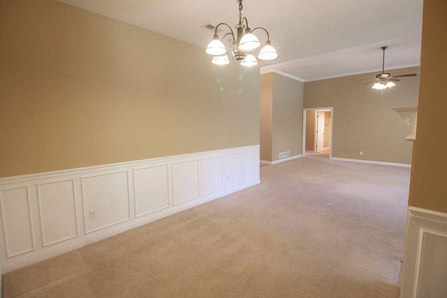 5305 CHAMOIS DR, Columbia, MO 65203