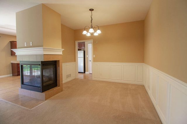 5305 CHAMOIS DR, Columbia, MO 65203