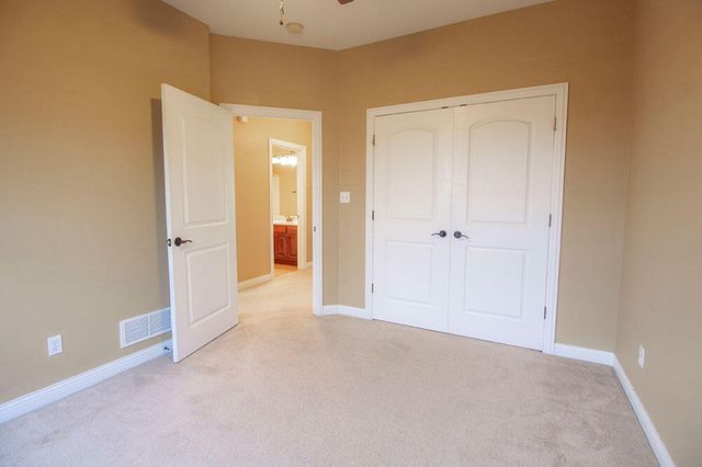 5305 CHAMOIS DR, Columbia, MO 65203