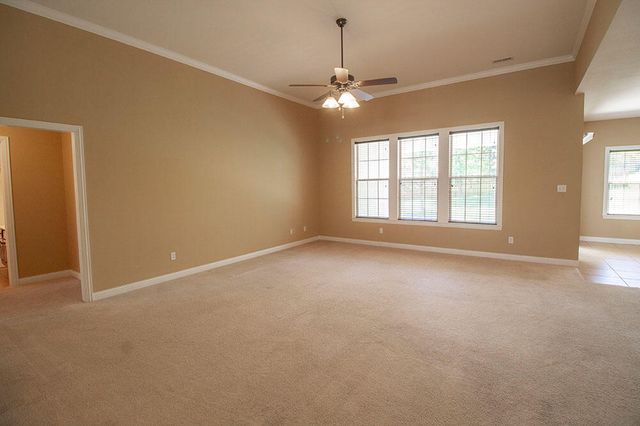 5305 CHAMOIS DR, Columbia, MO 65203