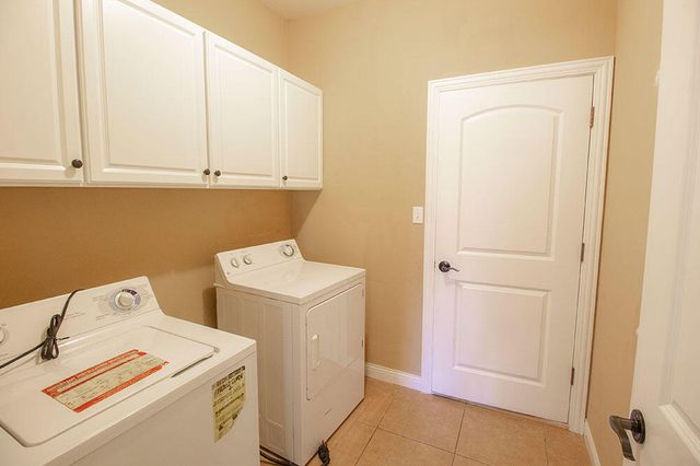 5305 CHAMOIS DR, Columbia, MO 65203