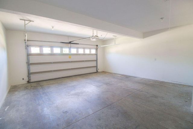 5305 CHAMOIS DR, Columbia, MO 65203