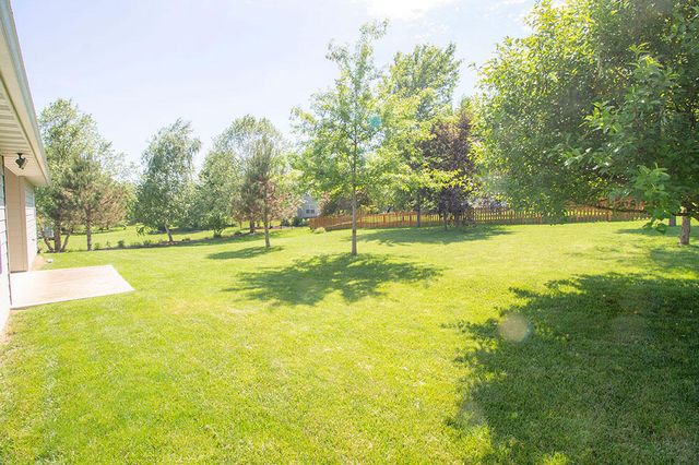 5305 CHAMOIS DR, Columbia, MO 65203